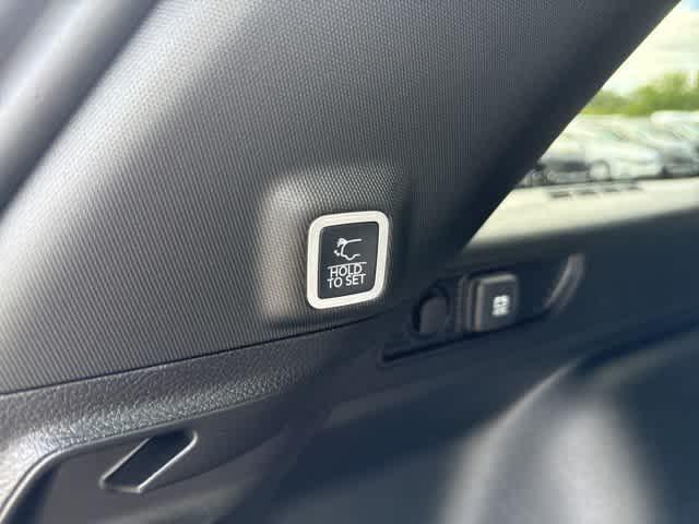 new 2025 Jeep Grand Cherokee car, priced at $42,248