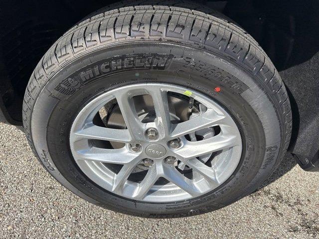 new 2025 Jeep Grand Cherokee car, priced at $40,442