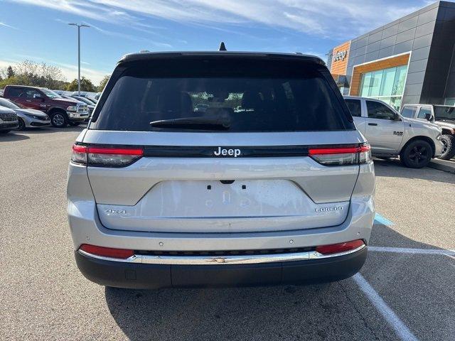 new 2025 Jeep Grand Cherokee car, priced at $40,442