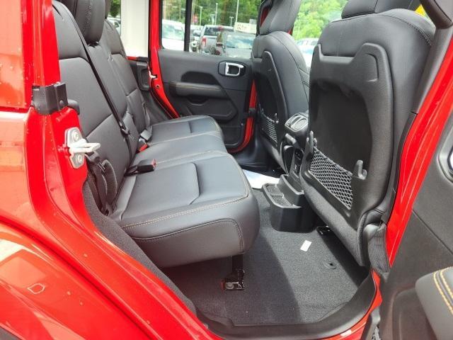 new 2025 Jeep Wrangler car, priced at $55,646
