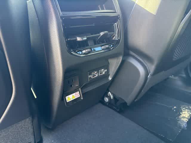 new 2025 Jeep Grand Cherokee car, priced at $40,827