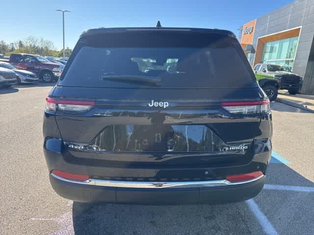 new 2025 Jeep Grand Cherokee car, priced at $40,827