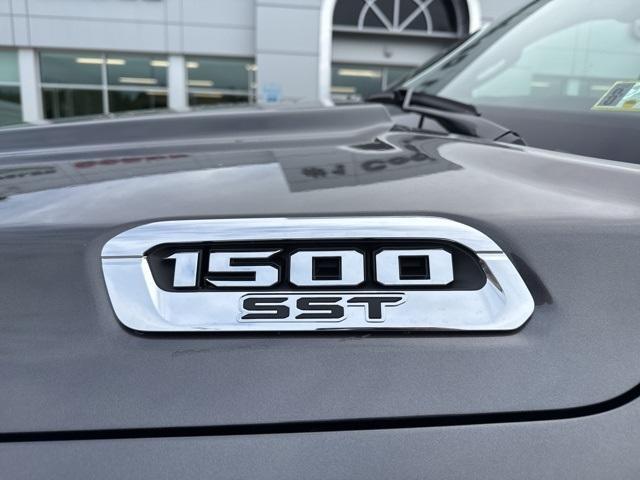 new 2025 Ram 1500 car, priced at $61,691