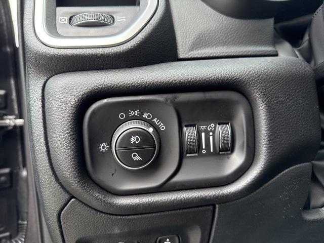 new 2025 Ram 1500 car, priced at $61,691