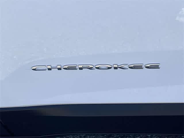 used 2019 Jeep Cherokee car, priced at $13,487