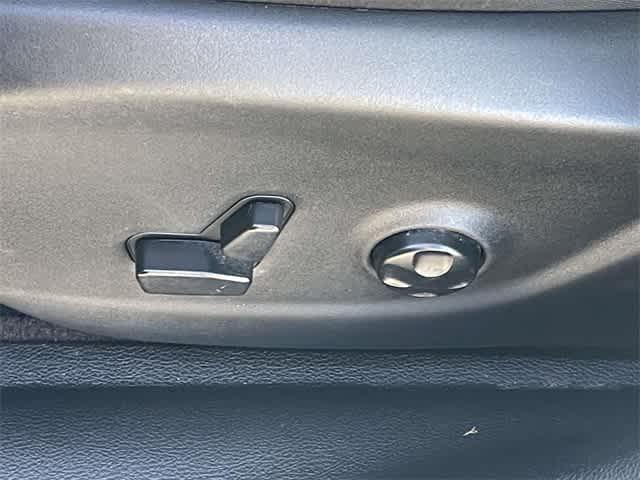 used 2019 Jeep Cherokee car, priced at $13,487