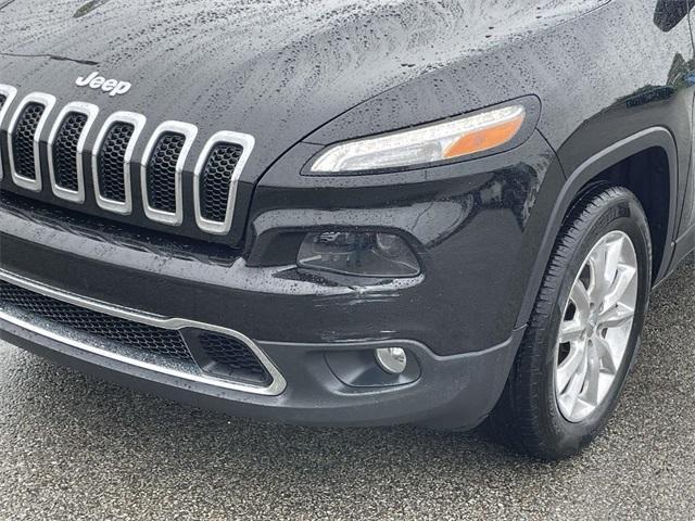 used 2017 Jeep Cherokee car, priced at $14,427