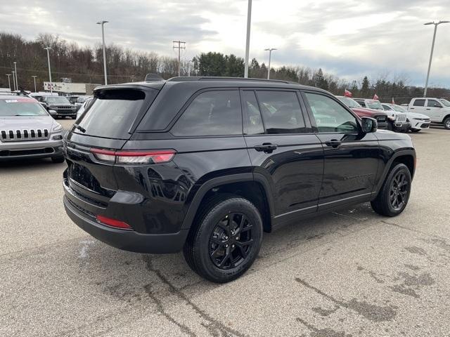 new 2025 Jeep Grand Cherokee car, priced at $45,025