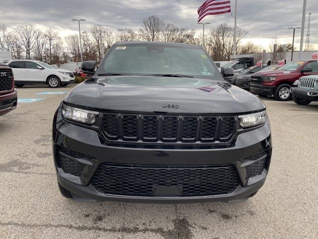 new 2025 Jeep Grand Cherokee car, priced at $45,025