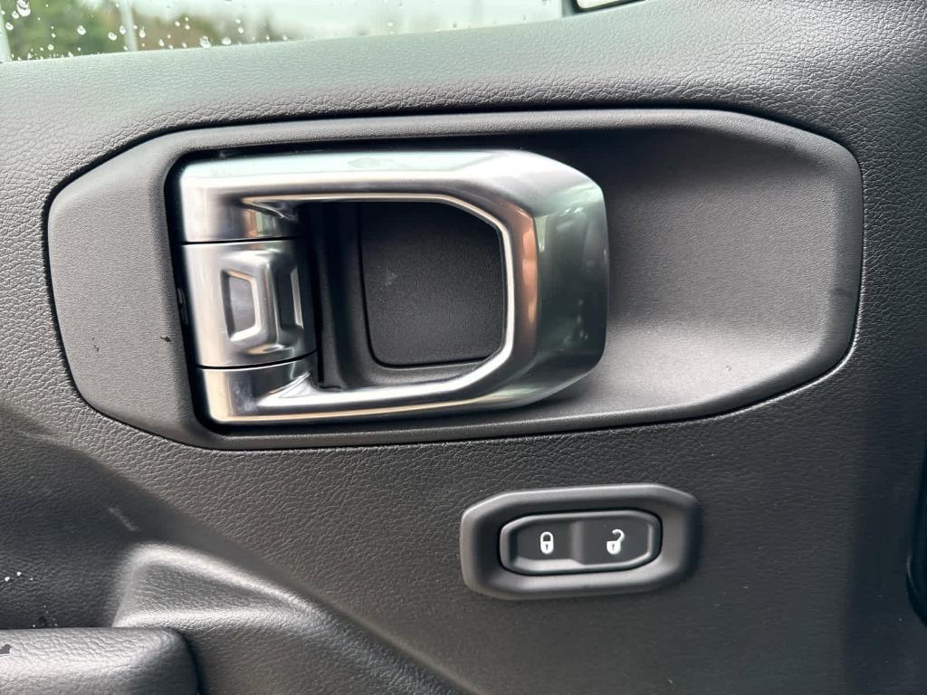 new 2026 Jeep Wrangler car, priced at $43,525