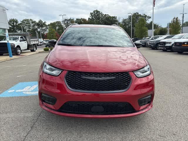 new 2026 Chrysler Pacifica car, priced at $52,321
