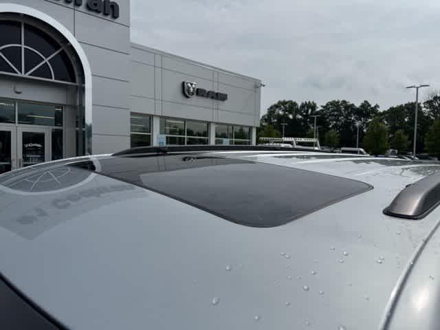 new 2025 Jeep Grand Cherokee L car, priced at $41,297