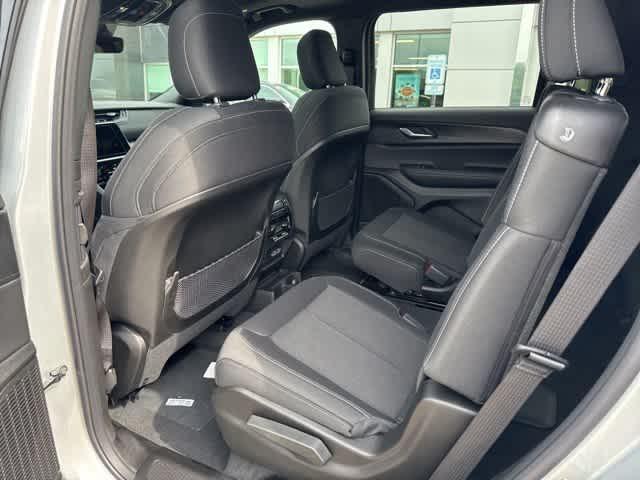 new 2025 Jeep Grand Cherokee L car, priced at $41,297