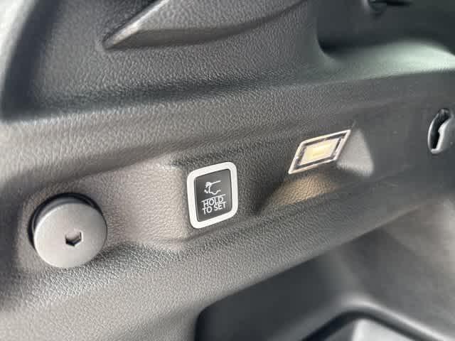 new 2025 Jeep Grand Cherokee L car, priced at $41,297