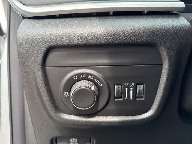 new 2025 Jeep Grand Cherokee L car, priced at $41,297