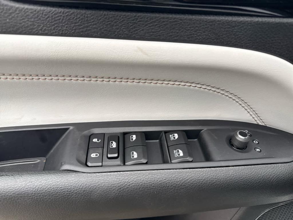 new 2026 Jeep Compass car, priced at $32,438