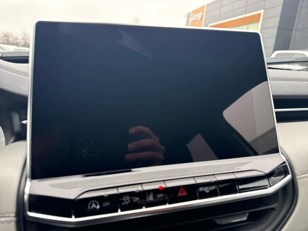 new 2026 Jeep Compass car, priced at $32,438