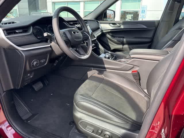 new 2025 Jeep Grand Cherokee car, priced at $42,683