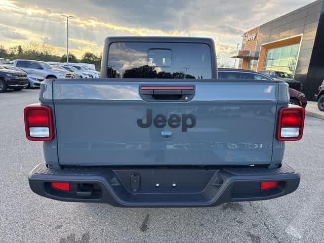new 2025 Jeep Gladiator car, priced at $47,950