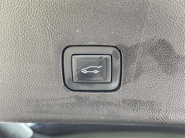 used 2018 Chevrolet Traverse car, priced at $18,658