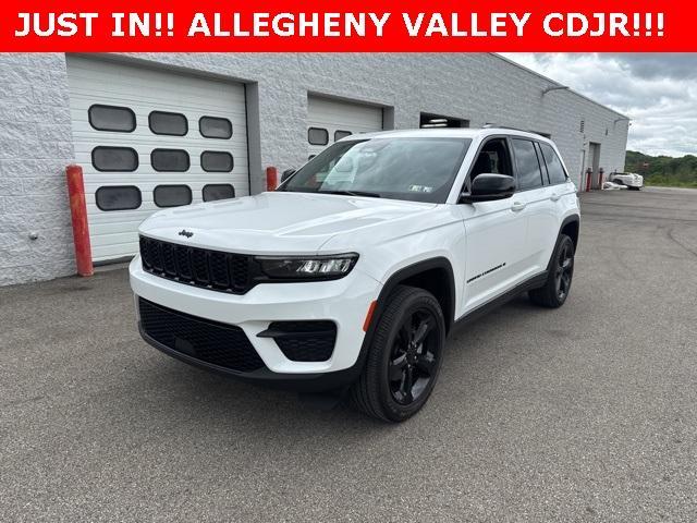 used 2023 Jeep Grand Cherokee car, priced at $38,487