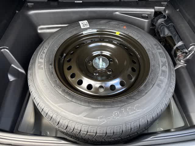 new 2025 Jeep Grand Cherokee car, priced at $42,248