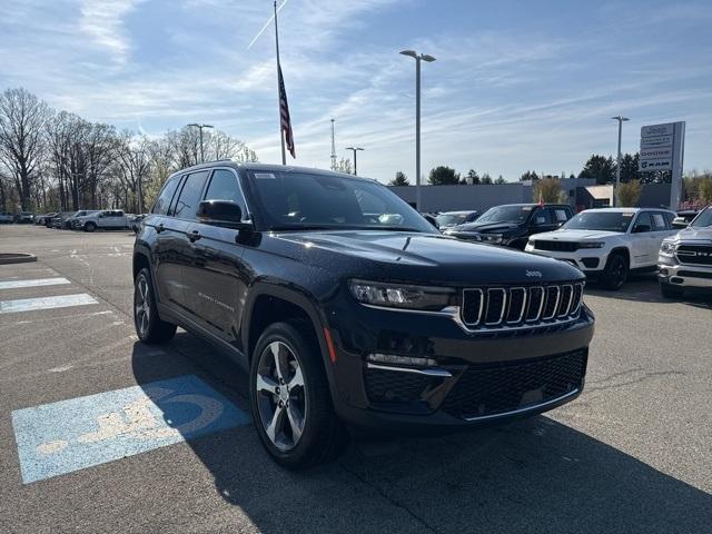 new 2025 Jeep Grand Cherokee car, priced at $53,873