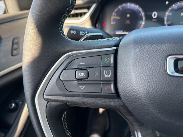 new 2025 Jeep Grand Cherokee car, priced at $53,873