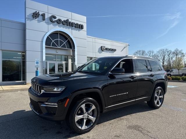 new 2025 Jeep Grand Cherokee car, priced at $53,873
