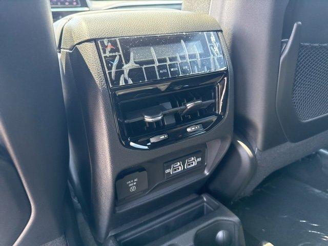 new 2025 Jeep Grand Cherokee L car, priced at $39,764