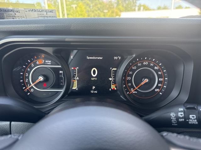 new 2025 Jeep Wrangler car, priced at $51,636