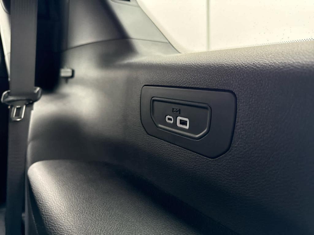 new 2025 Jeep Grand Cherokee L car, priced at $46,107