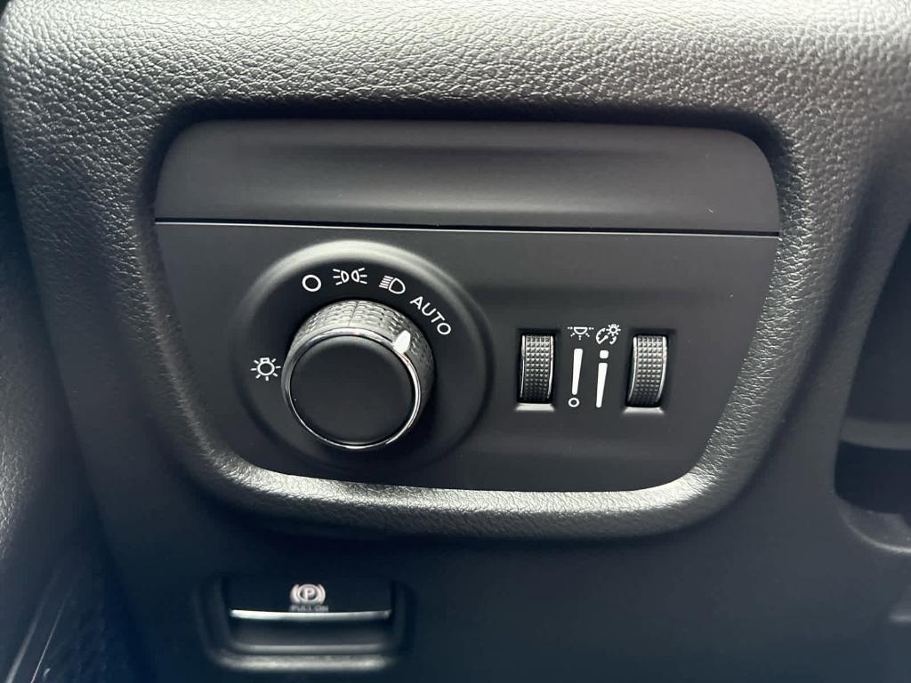 new 2025 Jeep Grand Cherokee L car, priced at $46,107