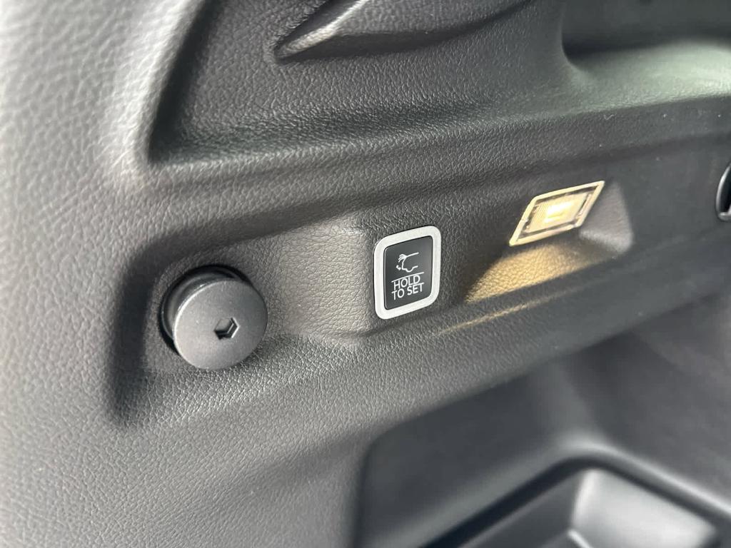 new 2025 Jeep Grand Cherokee L car, priced at $46,107