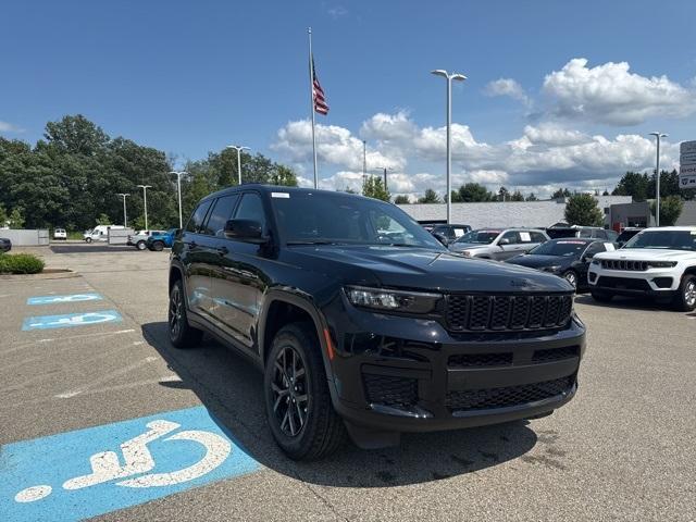 new 2025 Jeep Grand Cherokee L car, priced at $43,720