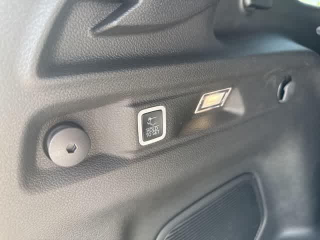 new 2025 Jeep Grand Cherokee L car, priced at $56,154