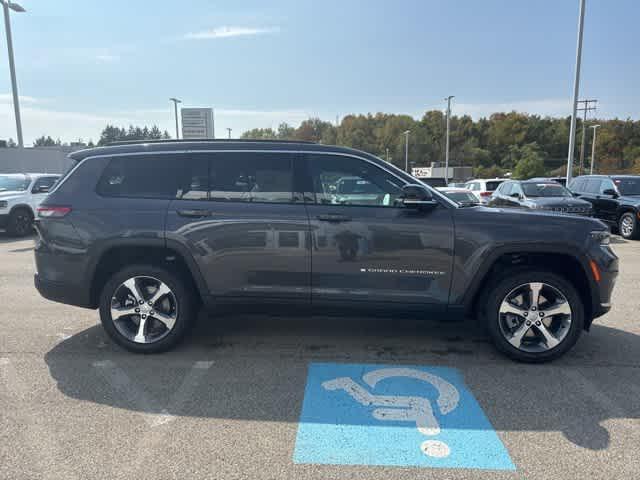 new 2025 Jeep Grand Cherokee L car, priced at $56,154