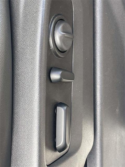 used 2021 Chevrolet Silverado 1500 car, priced at $32,770