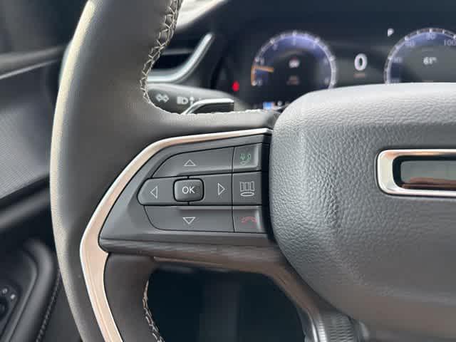 new 2025 Jeep Grand Cherokee car, priced at $42,165