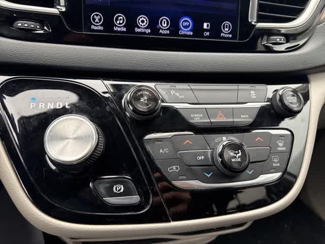 used 2017 Chrysler Pacifica car, priced at $11,587