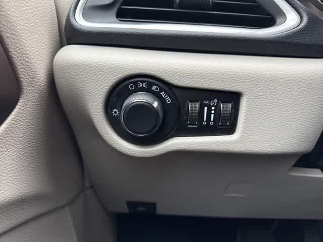 used 2017 Chrysler Pacifica car, priced at $11,587