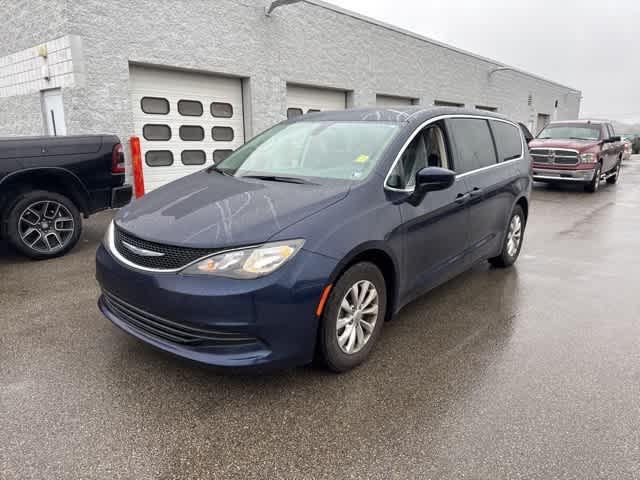 used 2017 Chrysler Pacifica car, priced at $11,587