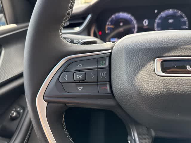 new 2025 Jeep Grand Cherokee car, priced at $42,928