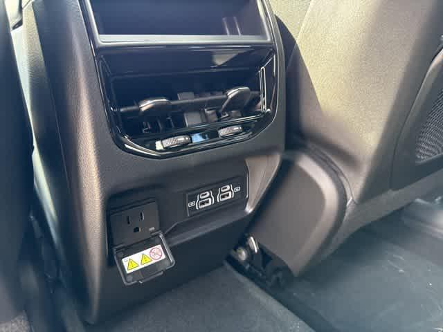 new 2025 Jeep Grand Cherokee car, priced at $42,928