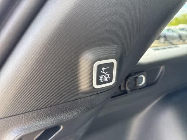 new 2025 Jeep Grand Cherokee car, priced at $42,928