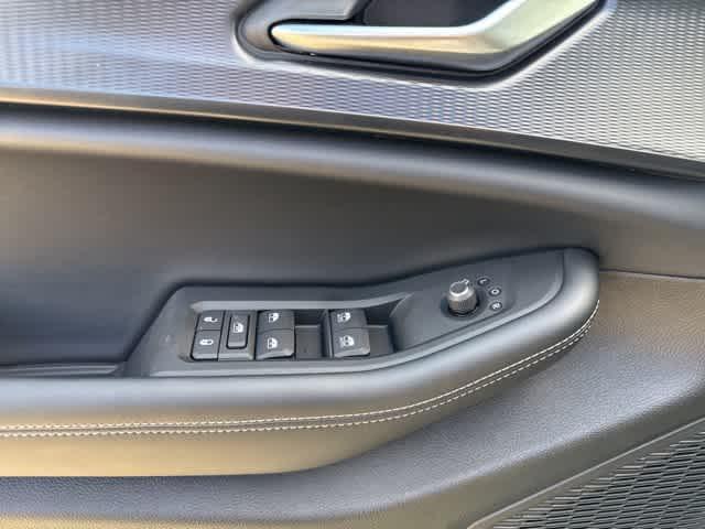 new 2025 Jeep Grand Cherokee car, priced at $42,928