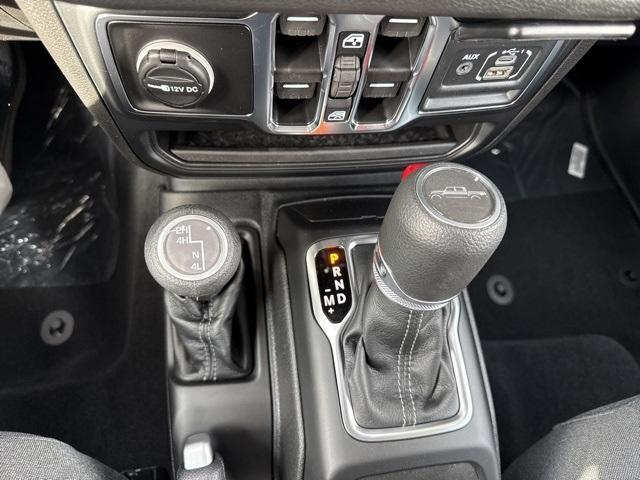 new 2025 Jeep Gladiator car, priced at $47,950