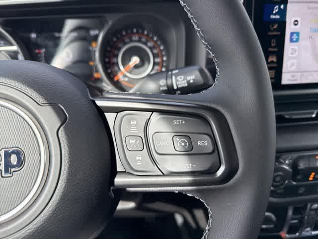 new 2025 Jeep Gladiator car, priced at $47,950