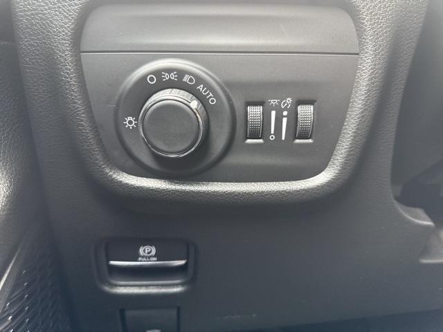 new 2025 Jeep Grand Cherokee L car, priced at $46,990