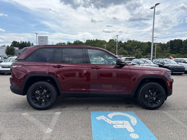 new 2025 Jeep Grand Cherokee car, priced at $42,058